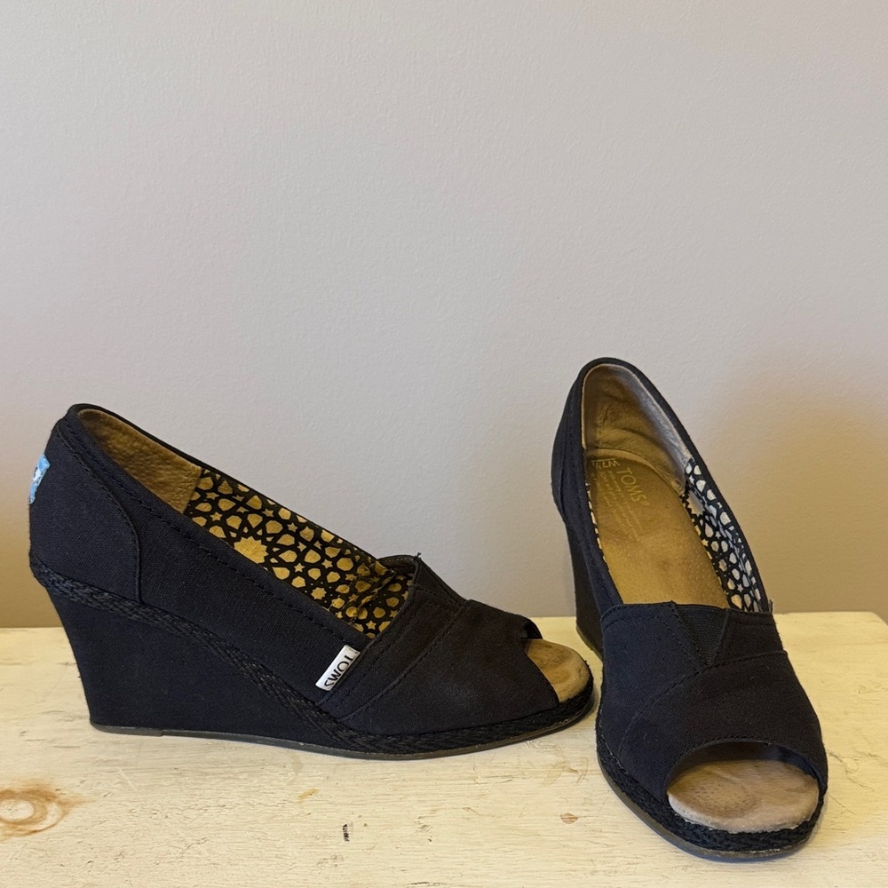 TOMS Black Canvas Peep-Toe Wedges with Patterned Lining